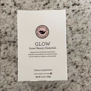 Glow inner beauty essential powder (unopened)